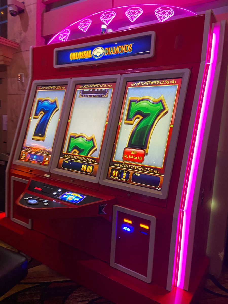 Video Poker کیسینو میں سلاٹ کھیلنا شروع کریں۔